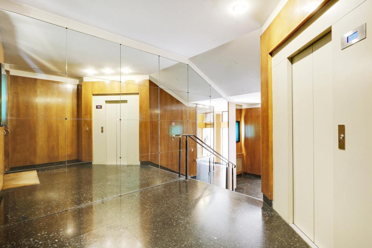 Pick A Flat'S Apartment In Triangle D'Or - Pierre 1Er De Serbie Paris Ngoại thất bức ảnh